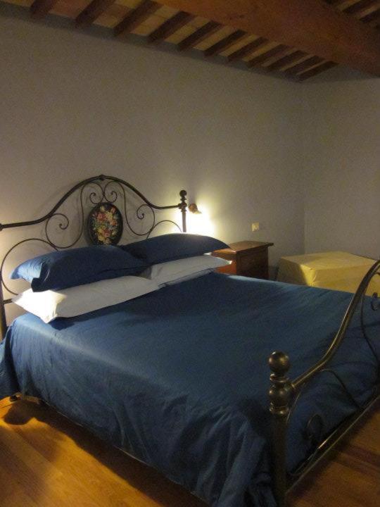 Pietra Maula Agriturismo Castelraimondo Exteriör bild