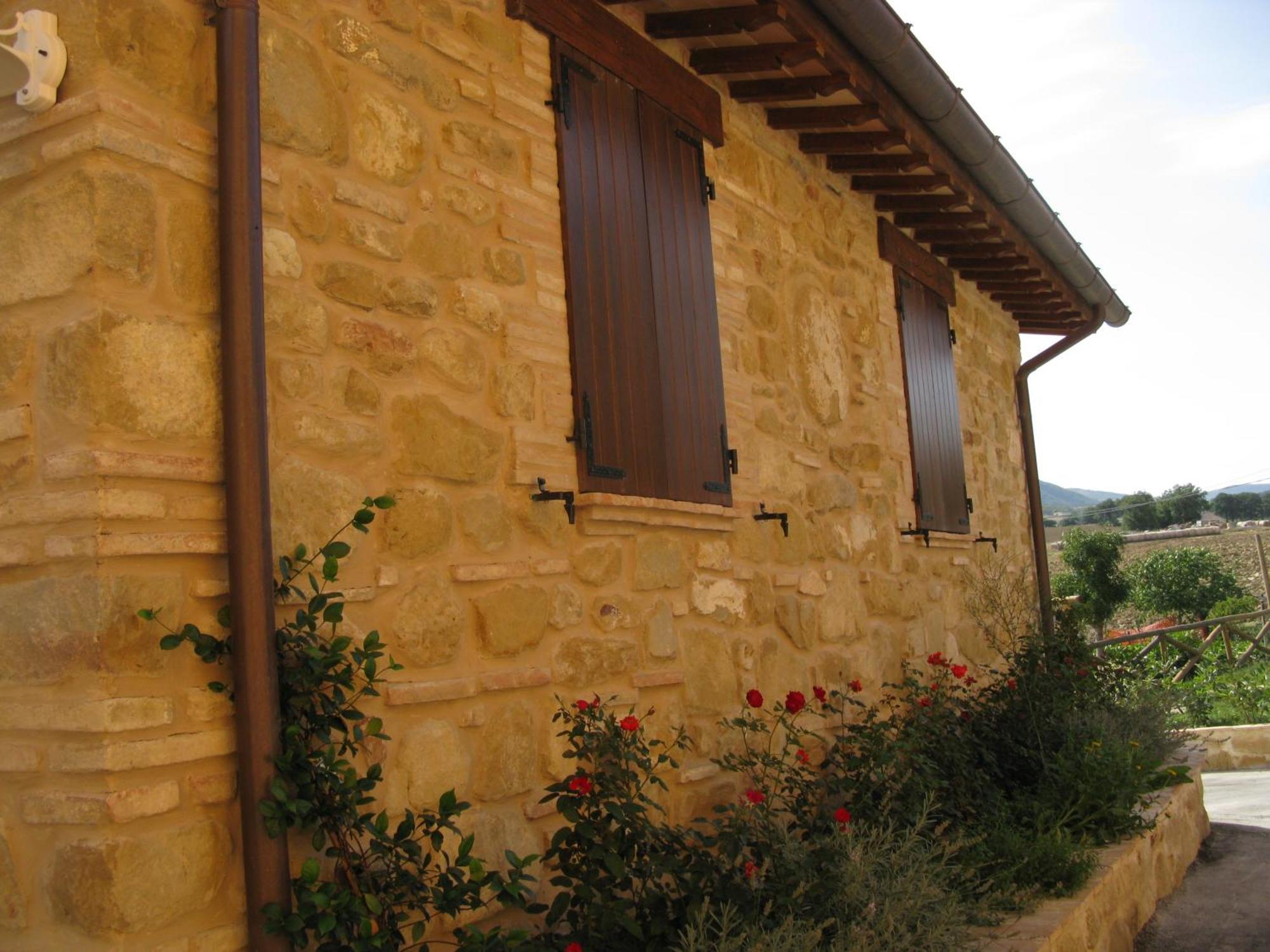 Pietra Maula Agriturismo Castelraimondo Exteriör bild