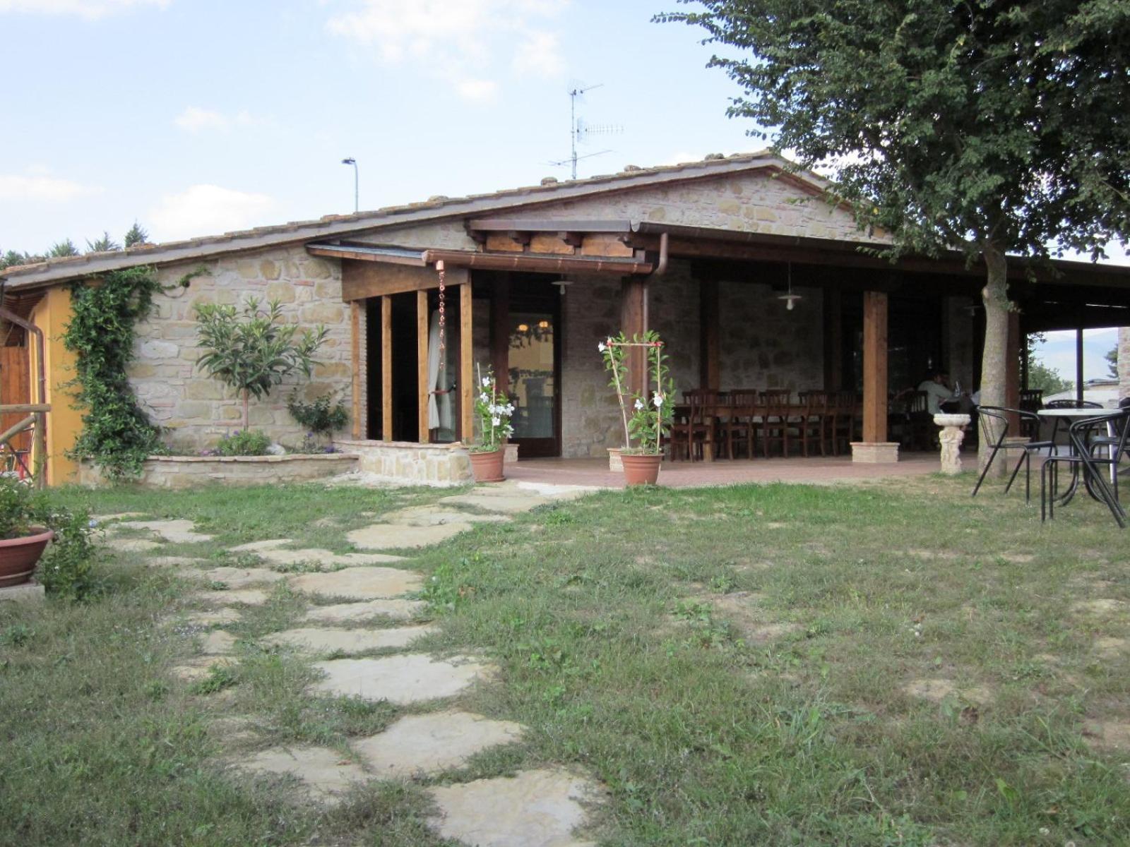 Pietra Maula Agriturismo Castelraimondo Exteriör bild